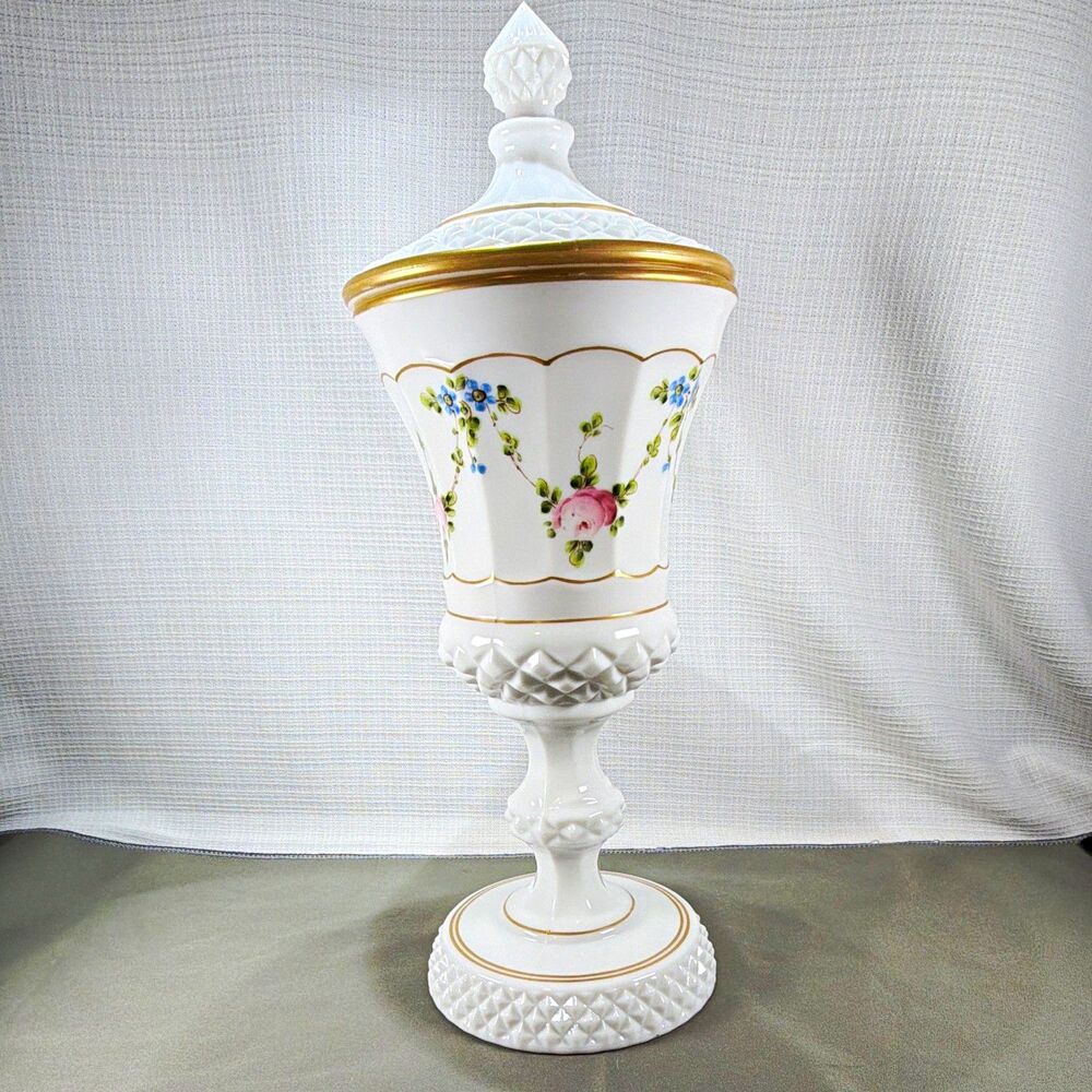 Vtg Westmoreland Milk Glass Roses & Bows Lidded Urn Jar 13” Excellent Condition